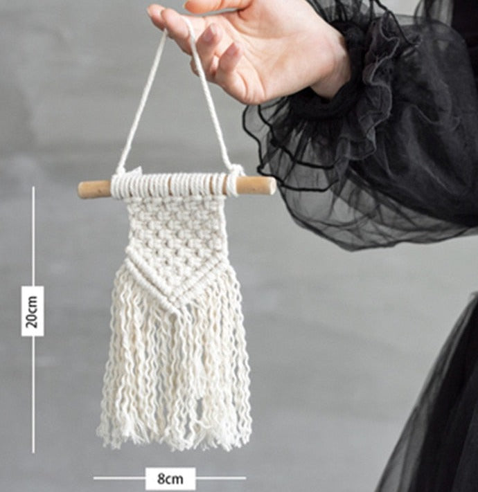Mini macrame wall decor