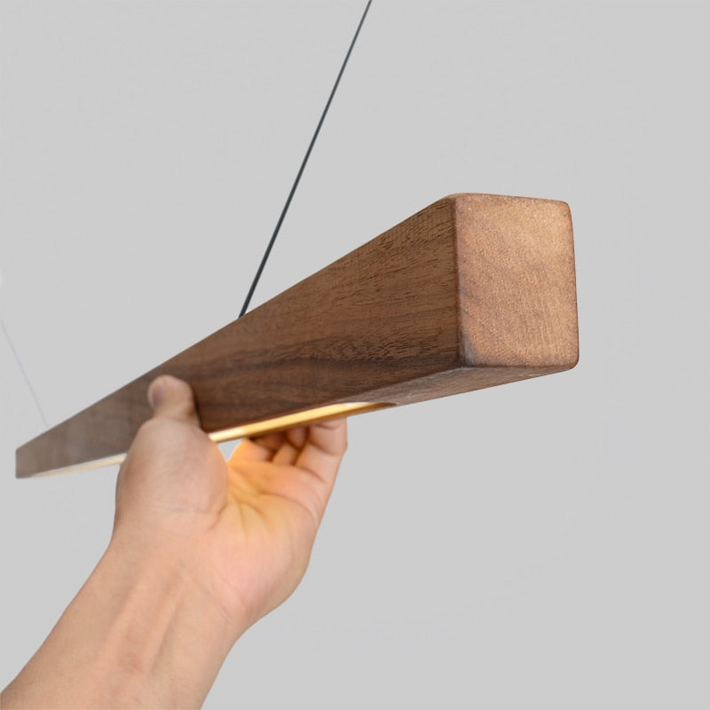 Luminaire LED en bois minimaliste
