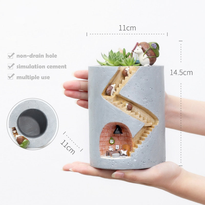 Little house flower pot