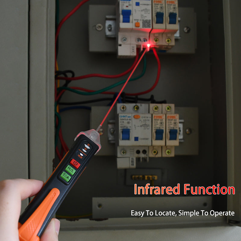Contactless voltage detector