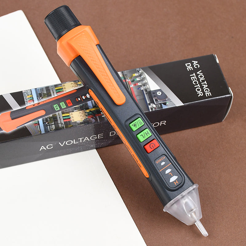 Contactless voltage detector