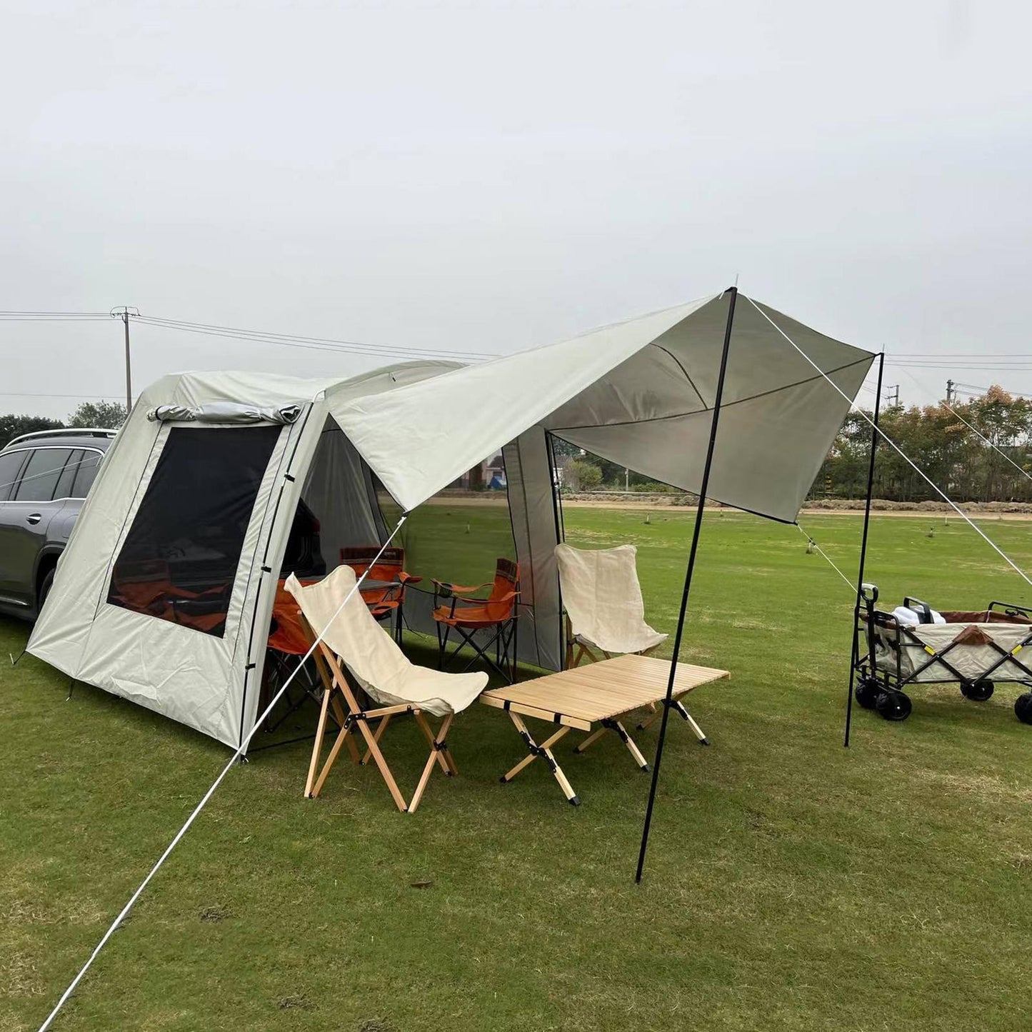 Tent with awning for car trunk