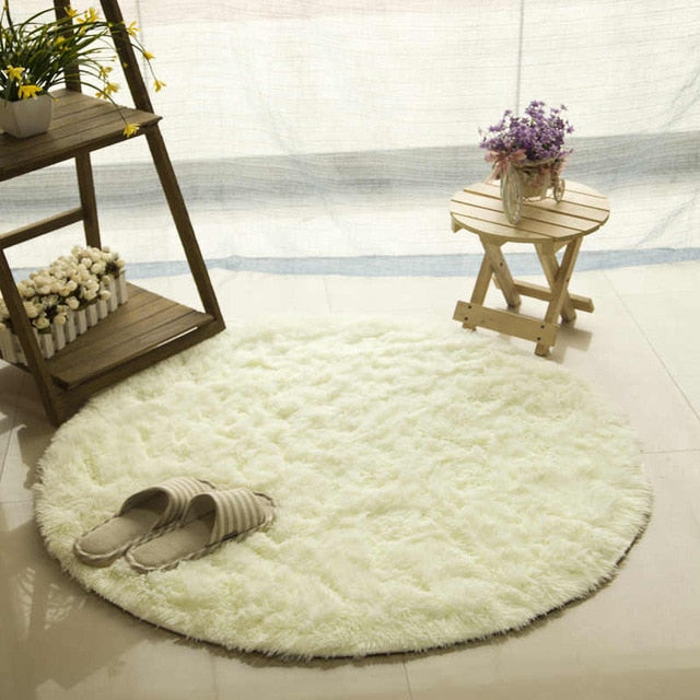 Long -haired round carpet