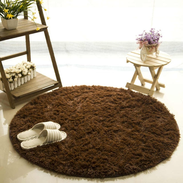 Long -haired round carpet