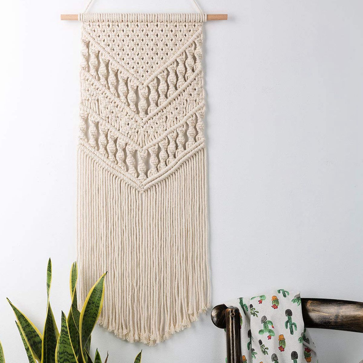 Wall decoration in macrame IV