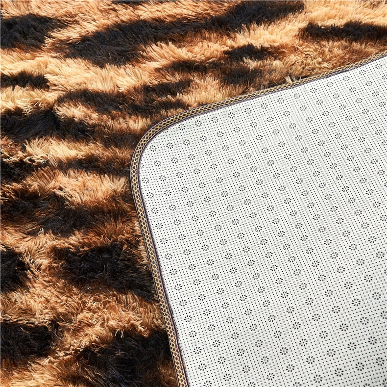 Tapis Fluffy Leopard Carpet