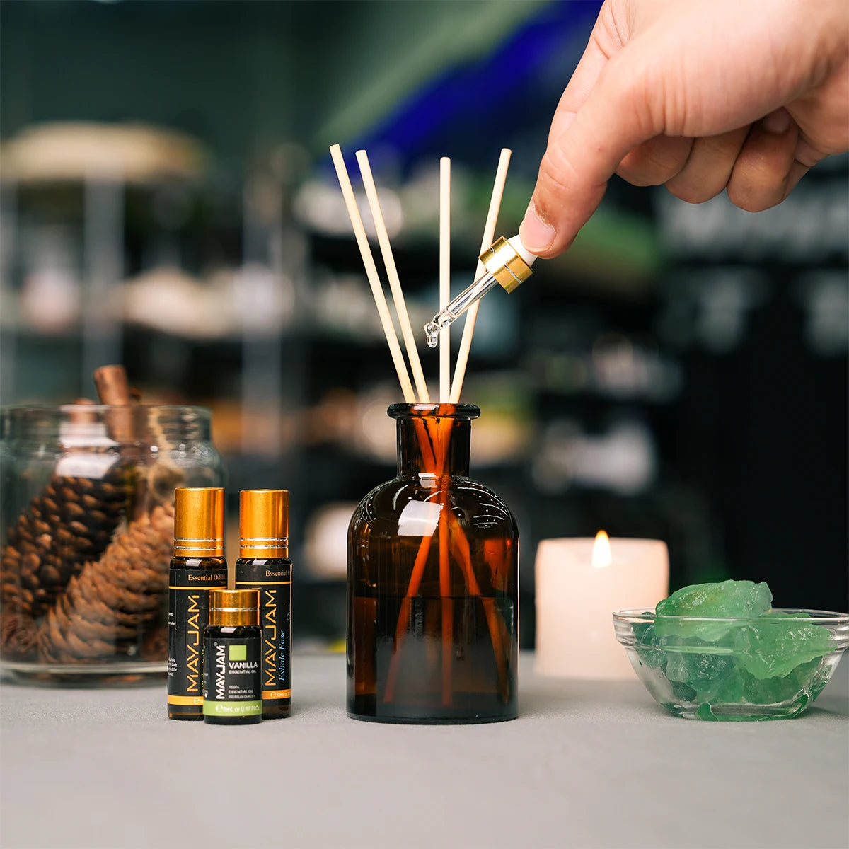 Ensemble de 28 Huiles Essentielles 100% à Base de Plantes – 4 x 10ml & 24 x 5ml