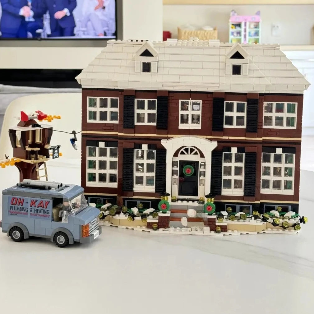 Home Alone House Model Building Blocks 3955 Pcs MOC 21330