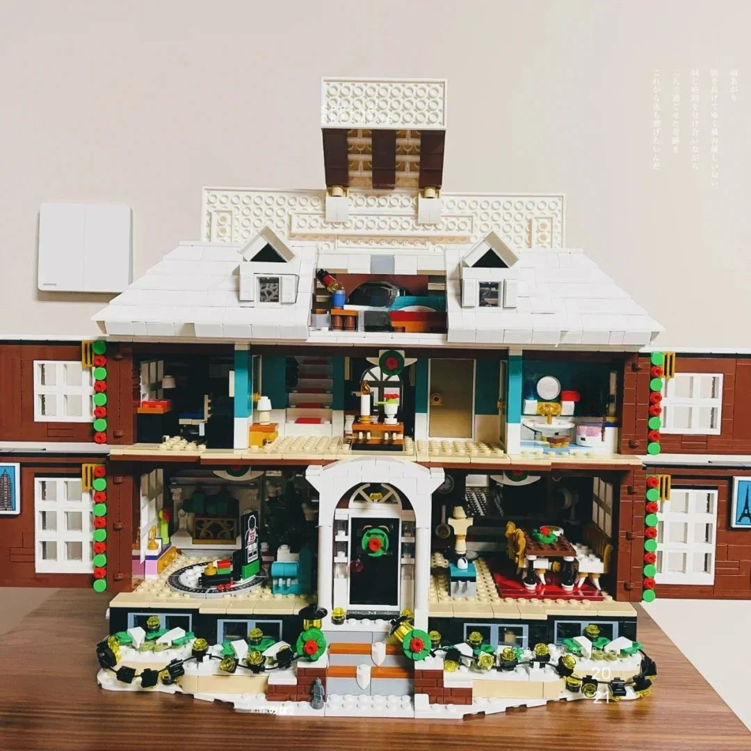 Home Alone House Model Building Blocks 3955 Pcs MOC 21330