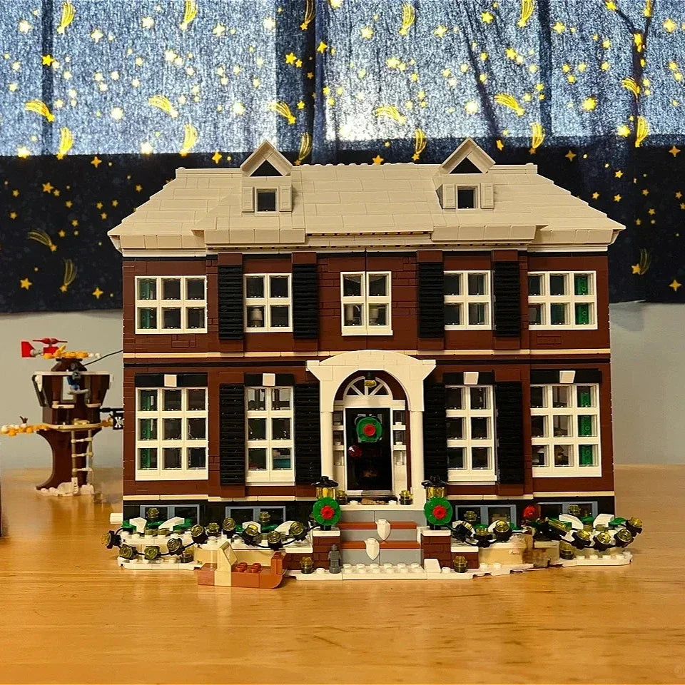 Home Alone House Model Building Blocks 3955 Pcs MOC 21330