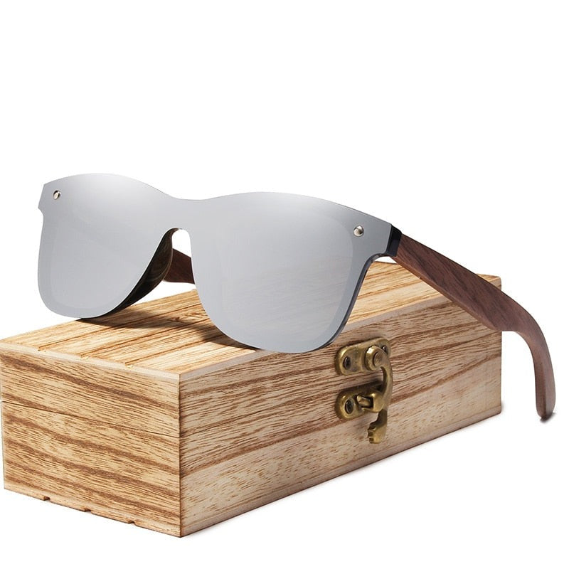 Wooden polarized sunglasses