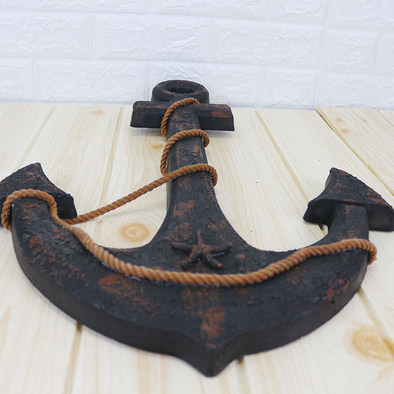 Wooden nautical decoration