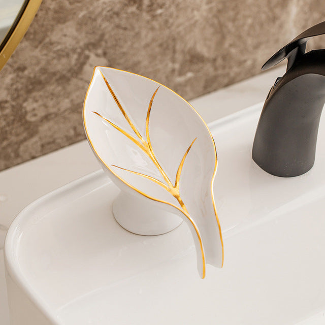 Leaf ceramic soap dish