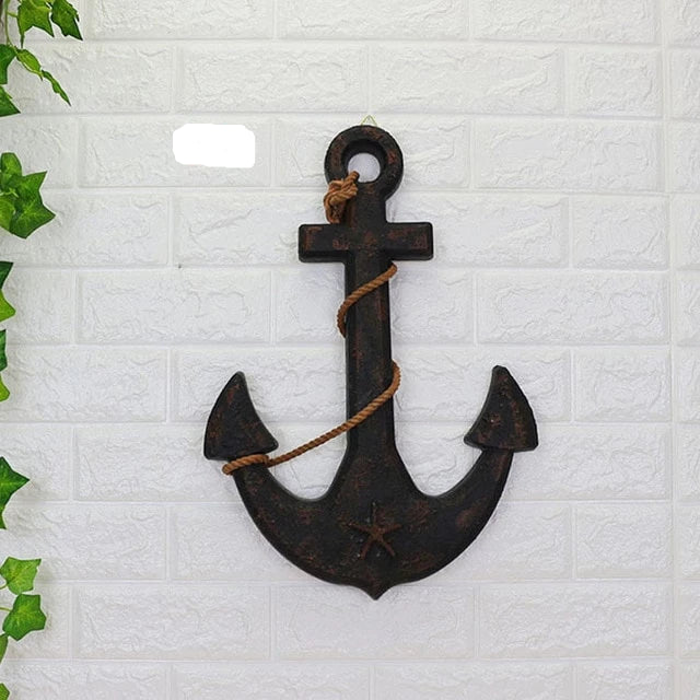 Wooden nautical decoration